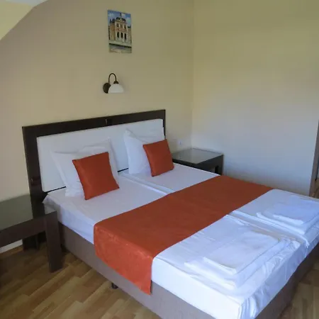 Family Dayana Hotel 3*