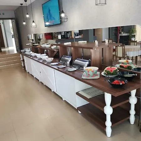Hotel Family Dayana 3*