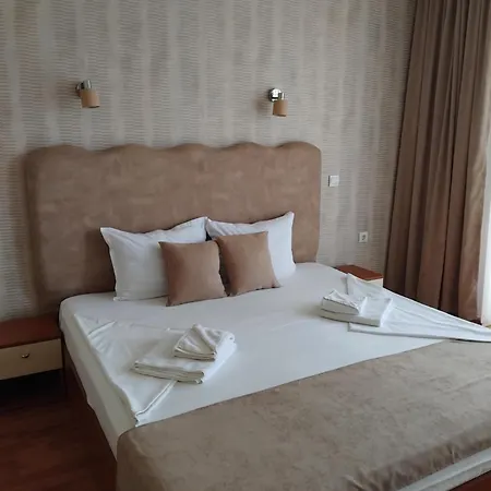 Family Dayana Hotel Sinemoretz