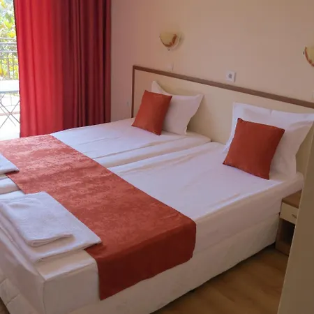 Family Dayana Hotel Sinemoretz