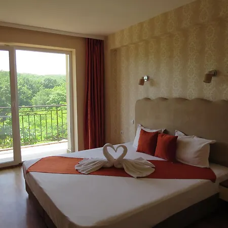 семеен дайана бийч 3* Синеморец