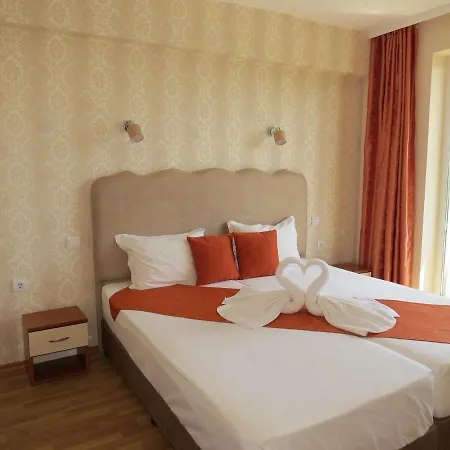 семеен дайана бийч 3* Синеморец