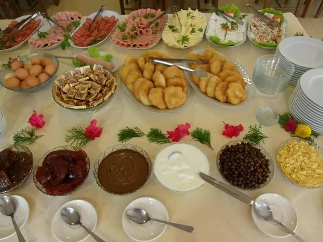 Family Dayana 3* Szinemorec