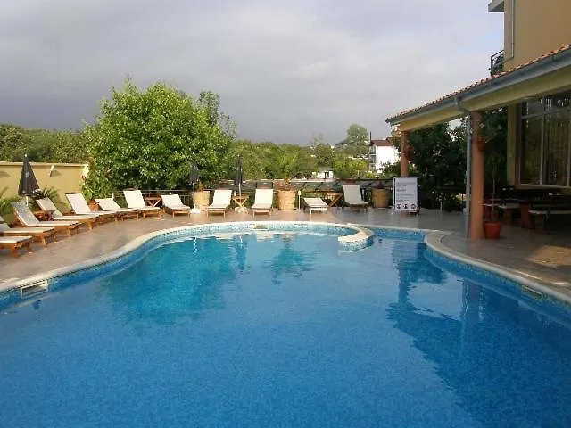 Szálloda Family Dayana 3*