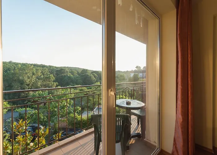 Szálloda Family Dayana Szinemorec